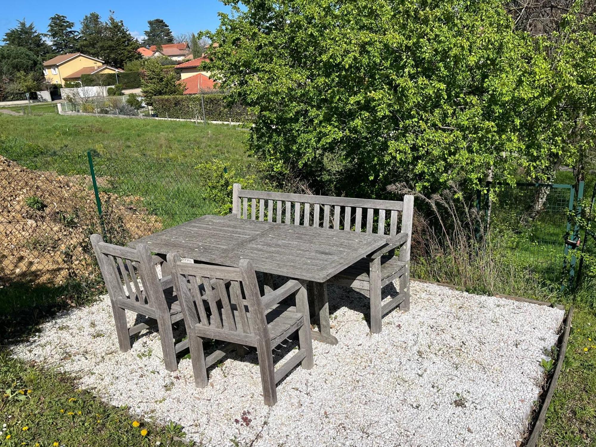 Comme Dans Un Ecrin - T2 De 50 M² Avec Jardin, Terrasse Et Piscine Lägenhet Vernaison Exteriör bild