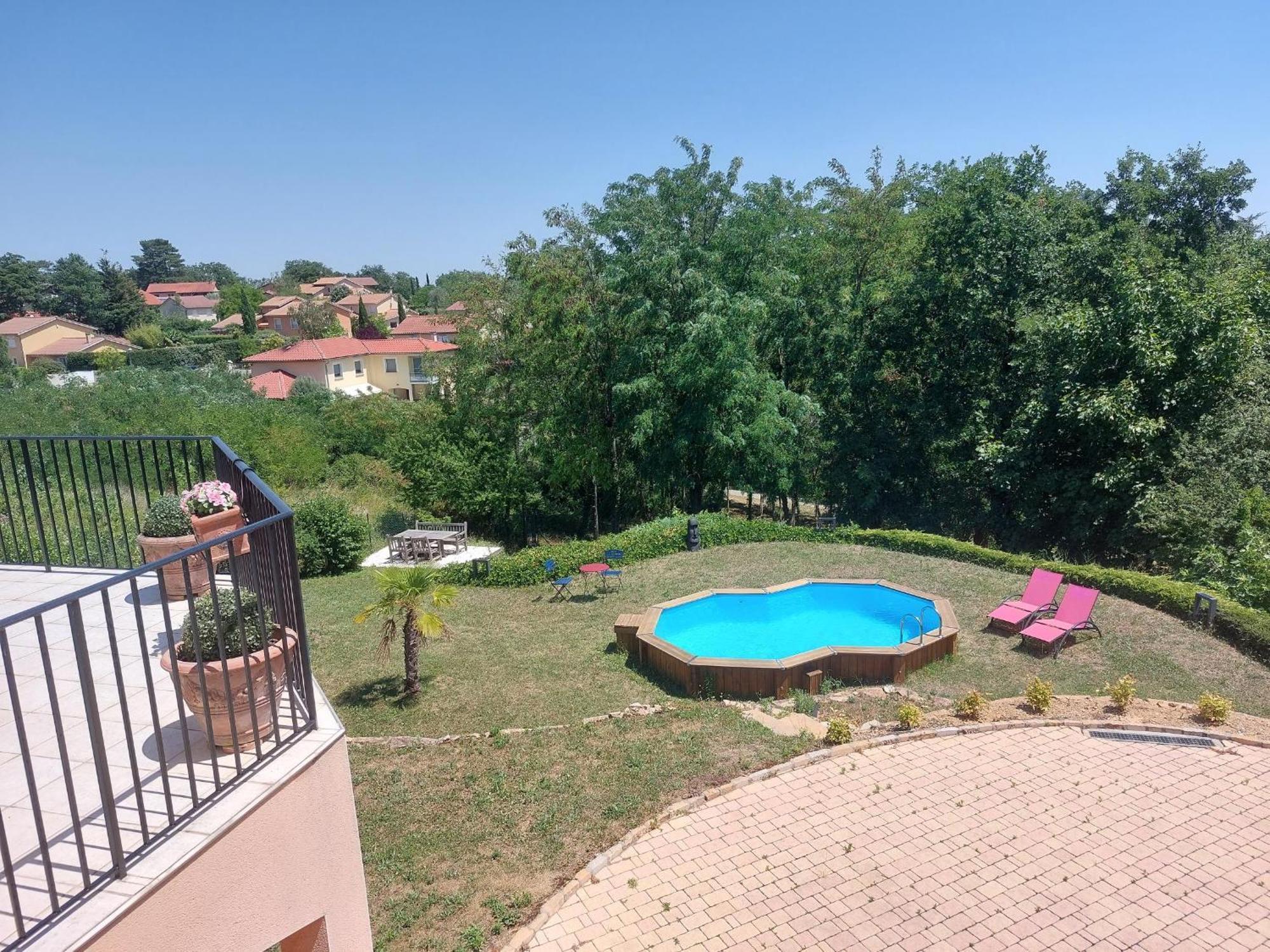 Comme Dans Un Ecrin - T2 De 50 M² Avec Jardin, Terrasse Et Piscine Lägenhet Vernaison Exteriör bild